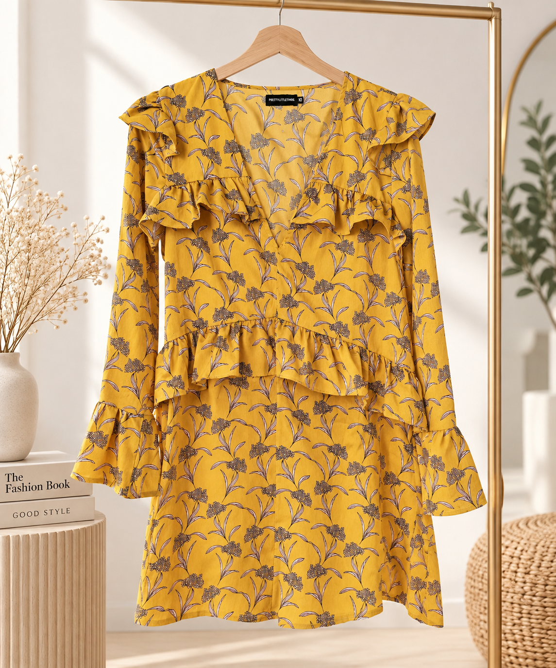 Robe jaune fleurie PrettyLittleThing – volants – T38